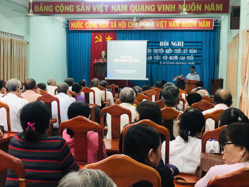 TẬP HUẤN KỸ NĂNG LÀM VIỆC VỚI NGƯỜI CAO TUỔI