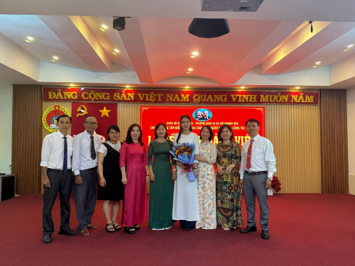 Chi bộ Trung tâm Điều dưỡng và Chăm sóc  Người có công – Công tác xã hội Khánh Hòa tổ chức Lễ kết nạp đảng viên