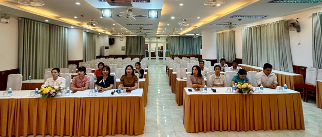 TRUNG TÂM ĐIỀU DƯỠNG VÀ CHĂM SÓC NGƯỜI CÓ CÔNG KHÁNH HÒA TỔ CHỨC HỘI NGHỊ SƠ KẾT CÔNG TÁC 6 THÁNG ĐẦU NĂM 2026 VÀ TRAO QUYẾT ĐỊNH TUYỂN DỤNG VIÊN CHỨC